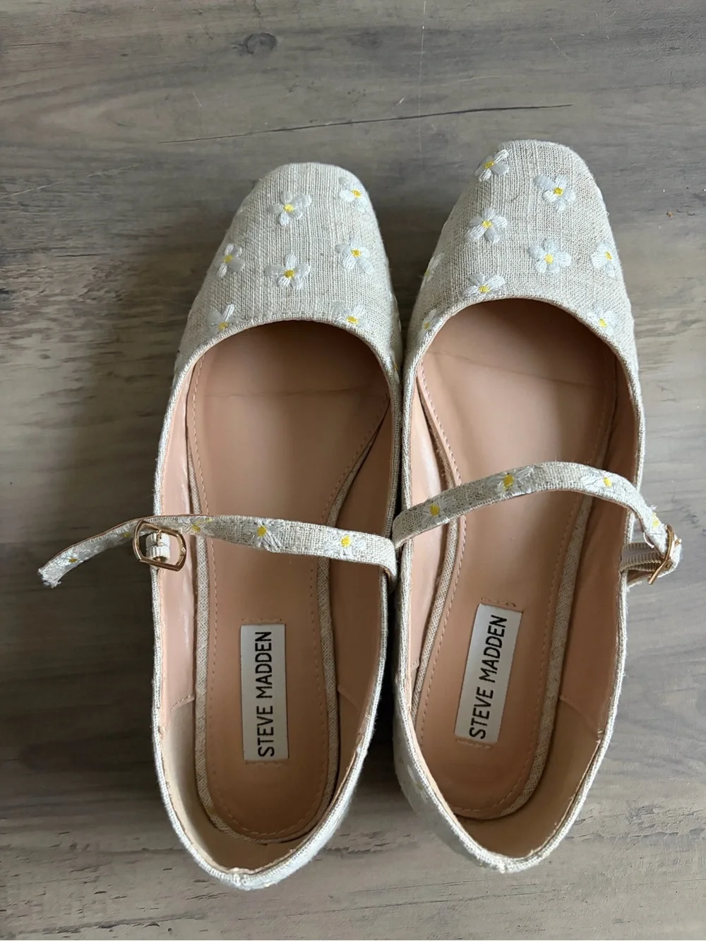 Steve Madden Beige Embroidered Floral Mary Jane Flats